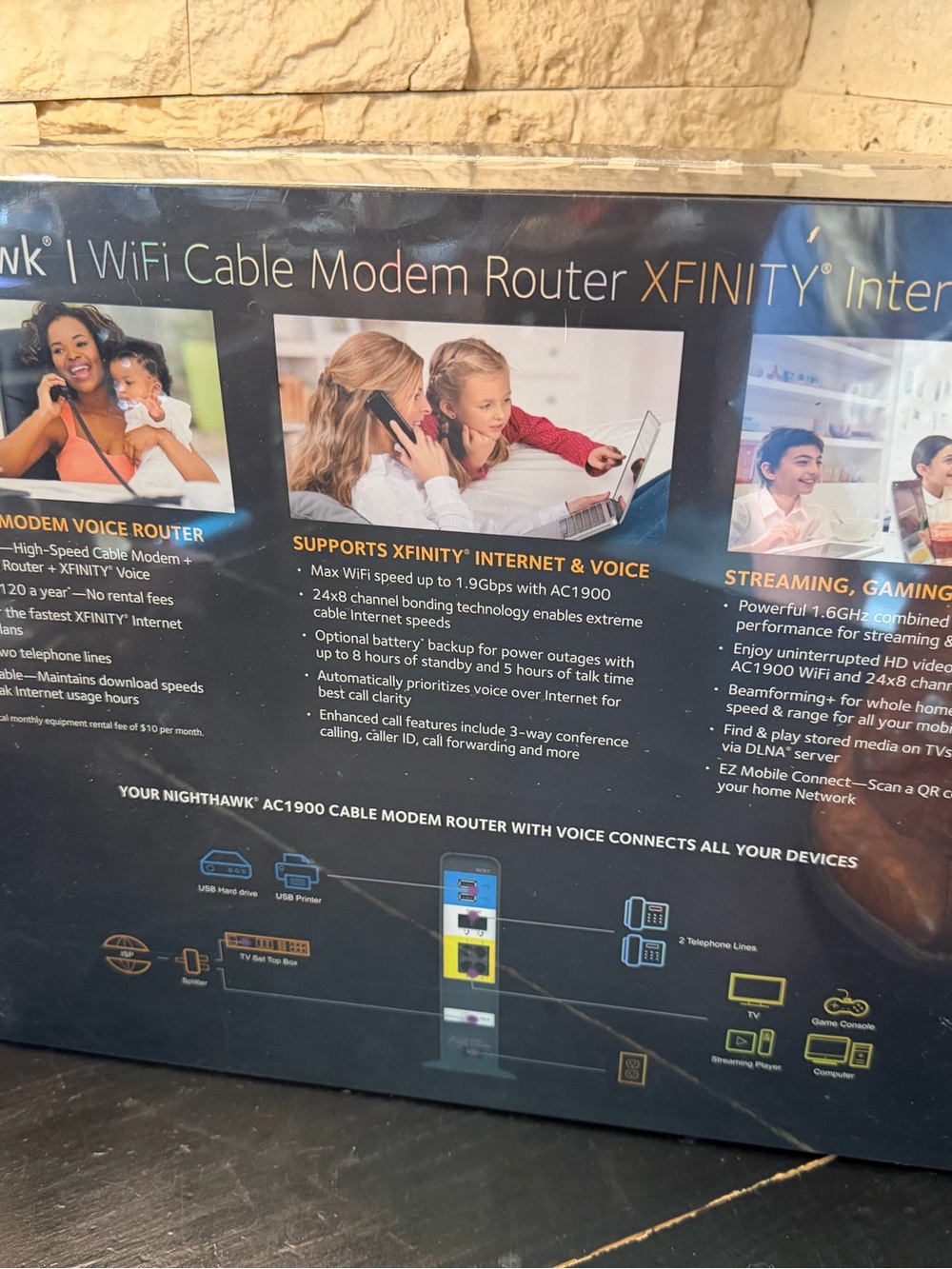 NETGEAR Nighthawk Cable Modem WiFi Router Combo with Voice C7100V - Black - Picture 5 of 10